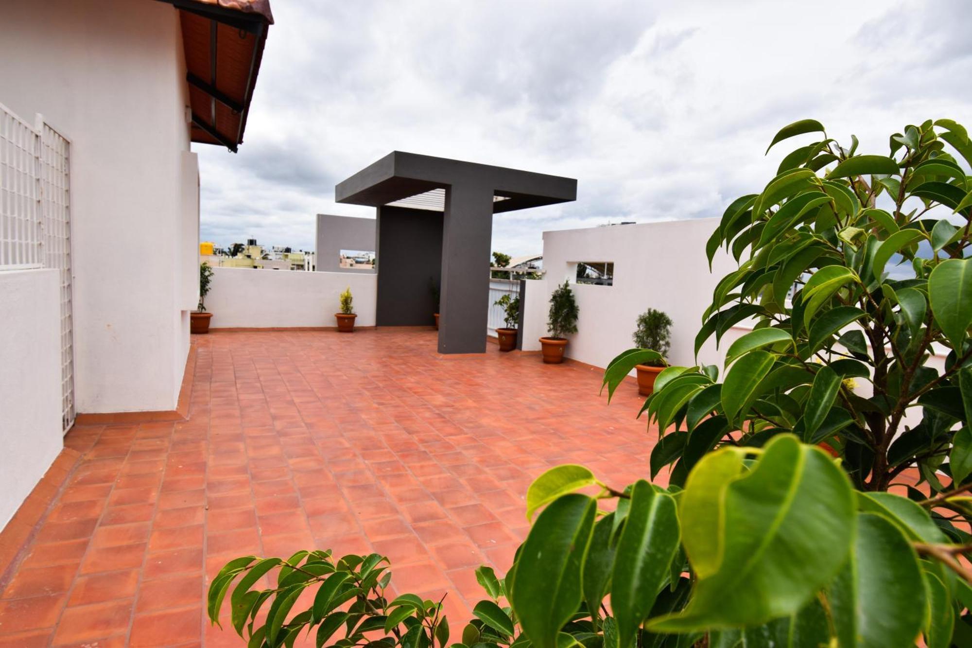 Staymazing-1,2 & 3 Bhk Ac Apartments In Hebbal-5Mins To Manyata-30Mins To Airport Бангалор Екстериор снимка