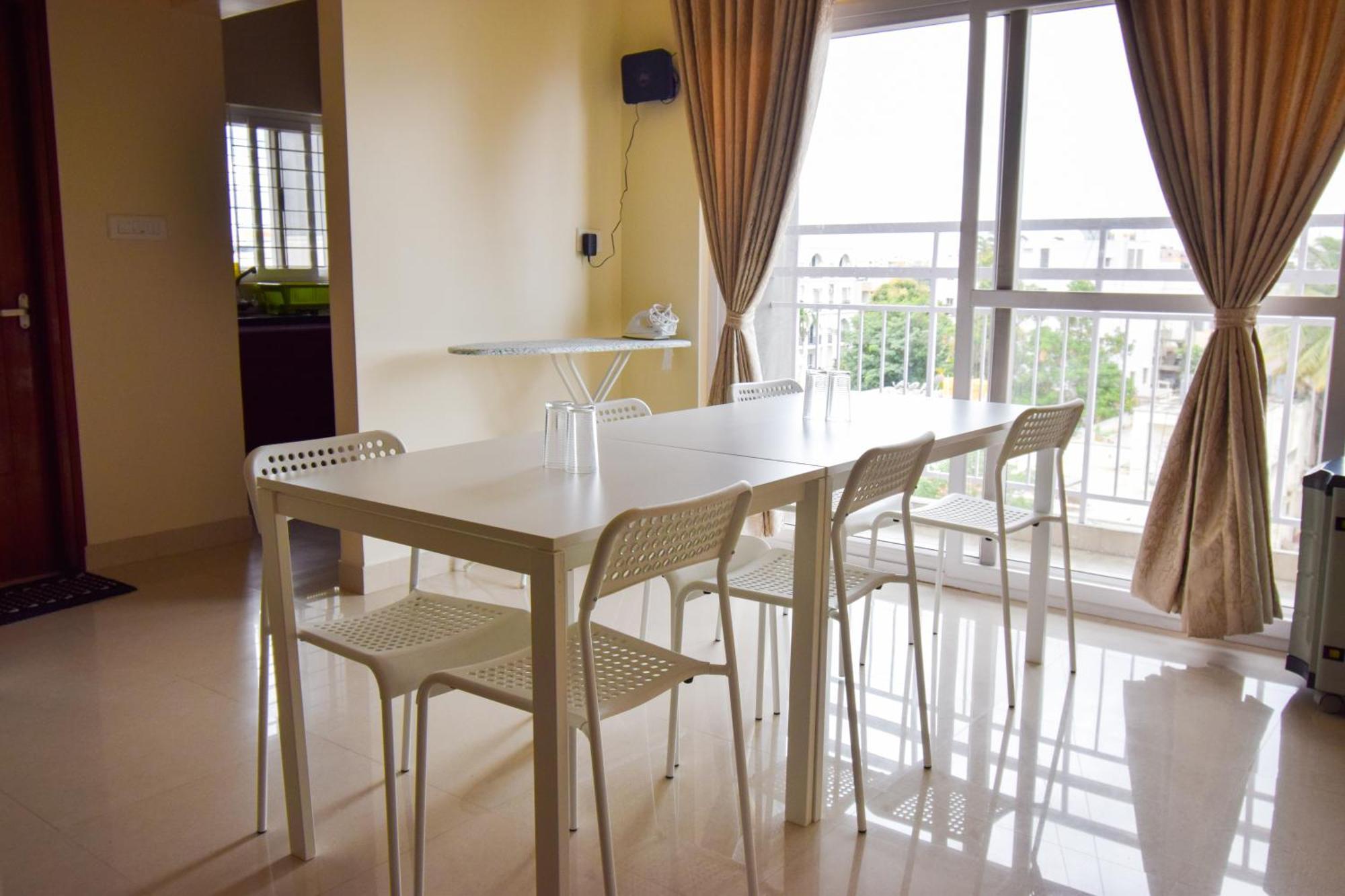 Staymazing-1,2 & 3 Bhk Ac Apartments In Hebbal-5Mins To Manyata-30Mins To Airport Бангалор Екстериор снимка